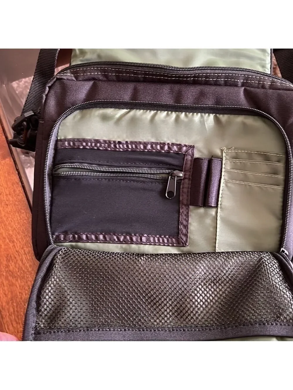 𝅺tragus TABLET/ HANDBAG